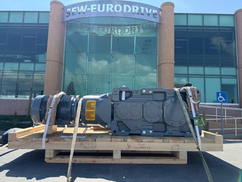 Motor SEW EURODRIVE en planta